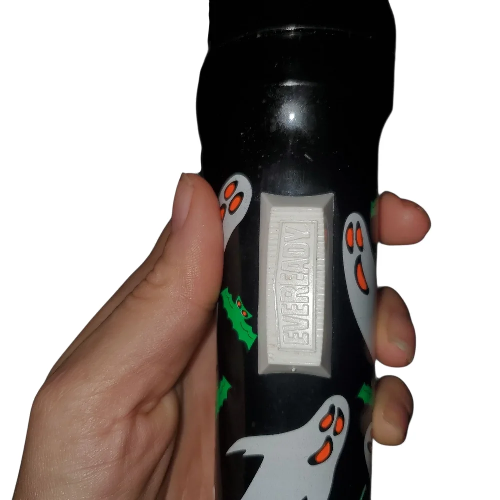 Vintage Eveready Halloween Flashlight - Picture 2 of 7